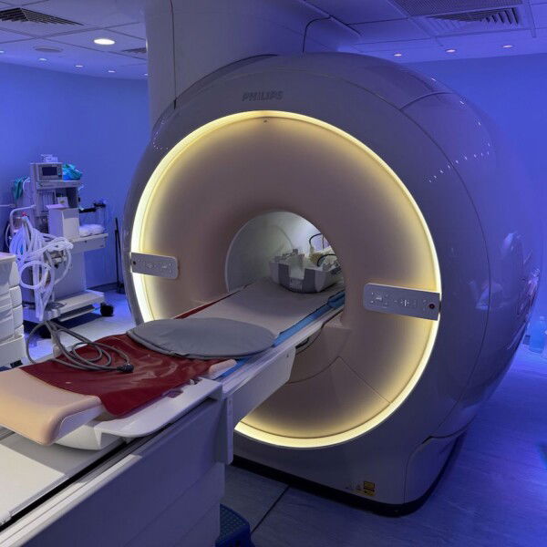 Philips Ingenia 1.5T - 2012