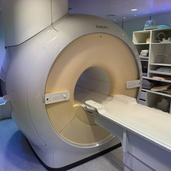 Phillips Ingenia 1.5T - 2013